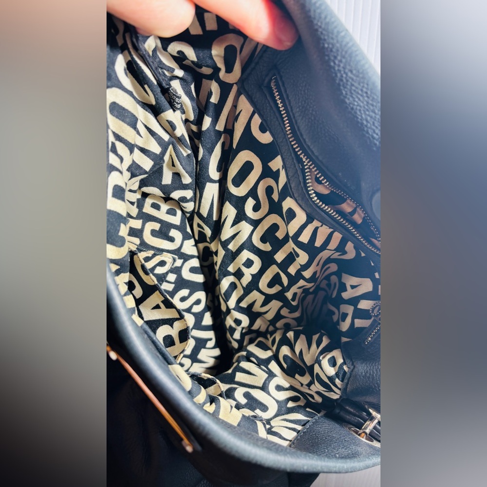Marc by Marc Jacobs Black Leather Hobo Bag - Picture 5 of 10